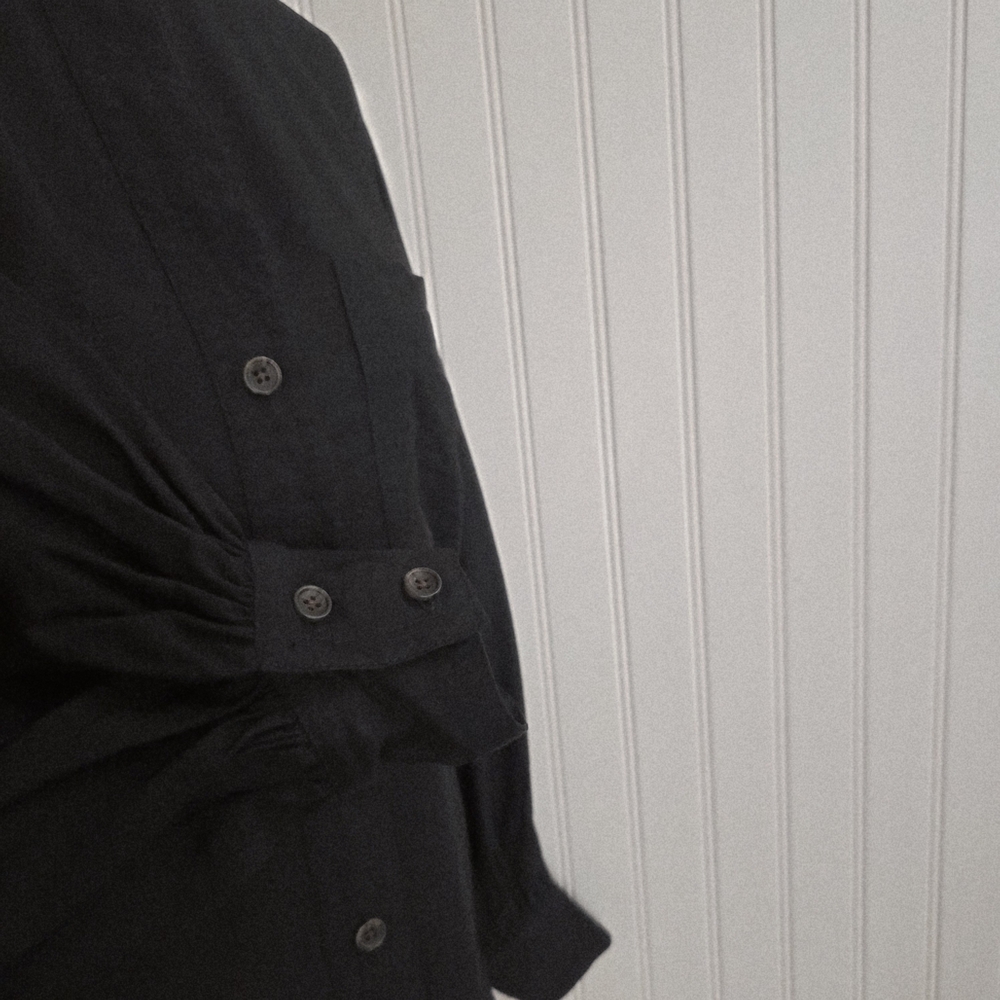 Banana Republic Classic Black Button-Up Blouse Size M - Picture 5 of 7
